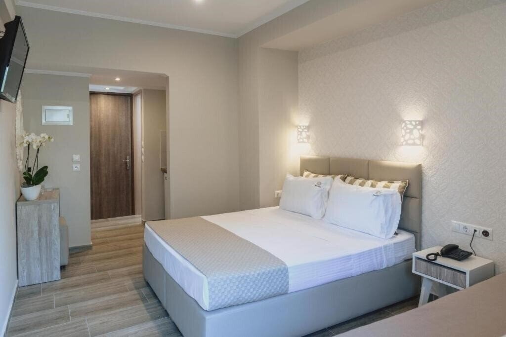 Зображення Ammos Beach Seaside Luxury Suites 4*