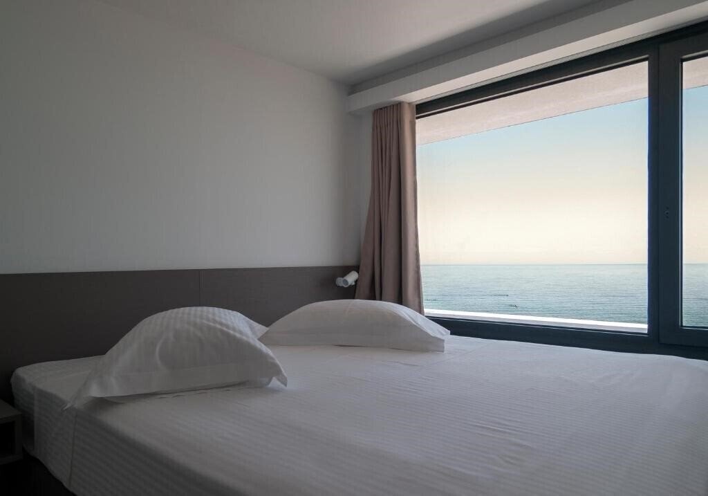 Отель Olympos Suites Apartments 2*