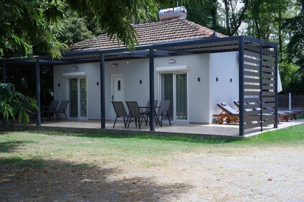 Фотографія Sintrivanis Resort Beach 3*