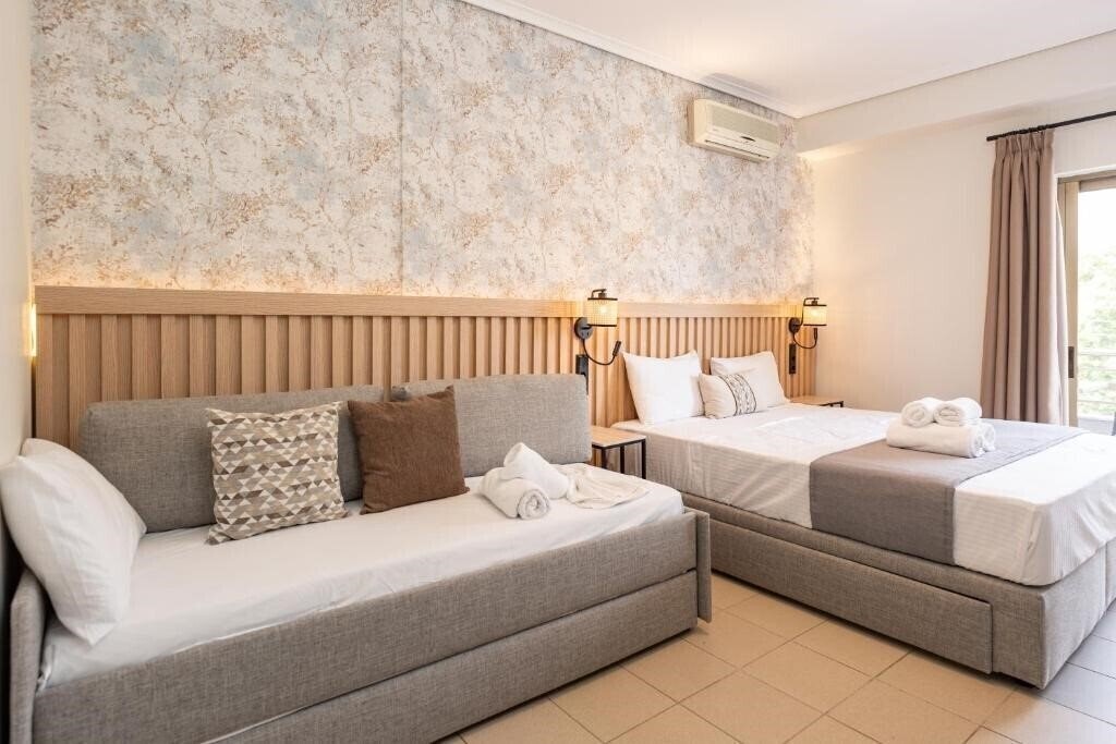 Фотографія Aqua Beachfront Elegant 3*