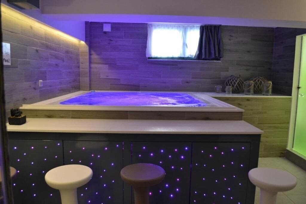 Фото Ecohotel Paralia 4*