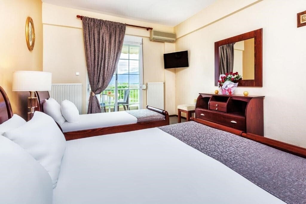 Фотографія Amfion Hotel 3*