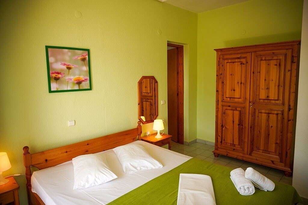 Фото Irida Hotel 3*