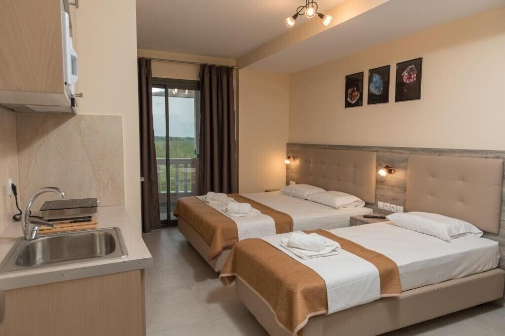 Фото Ino Luxury Rooms 3*