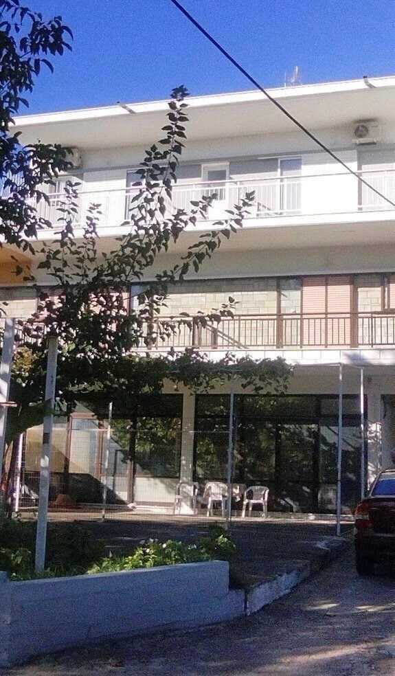Готель Nikos Apartments Apart апартаменты