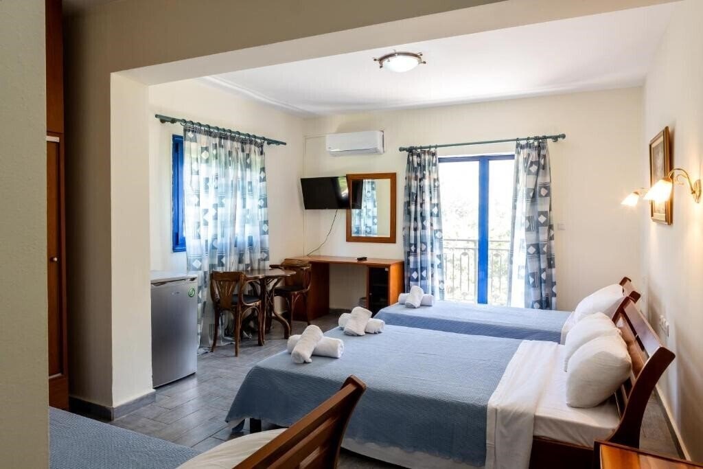 Фото Hlidi 3*