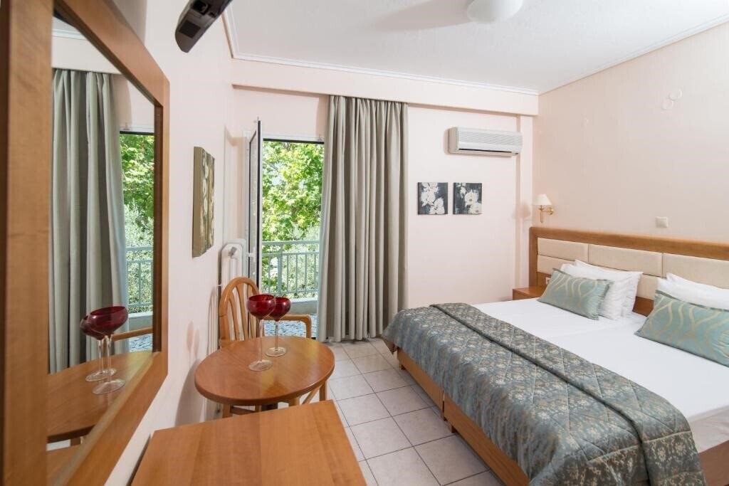 Фото Regina Mare Hotel 3*