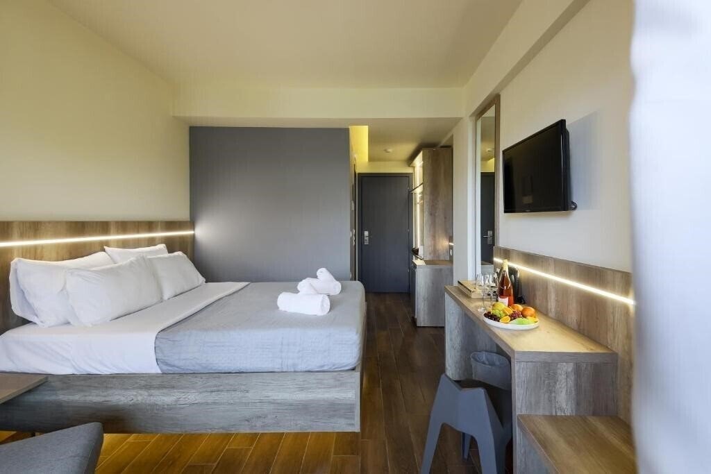 Фото Hotel Yakinthos Paralia Katerini 3*