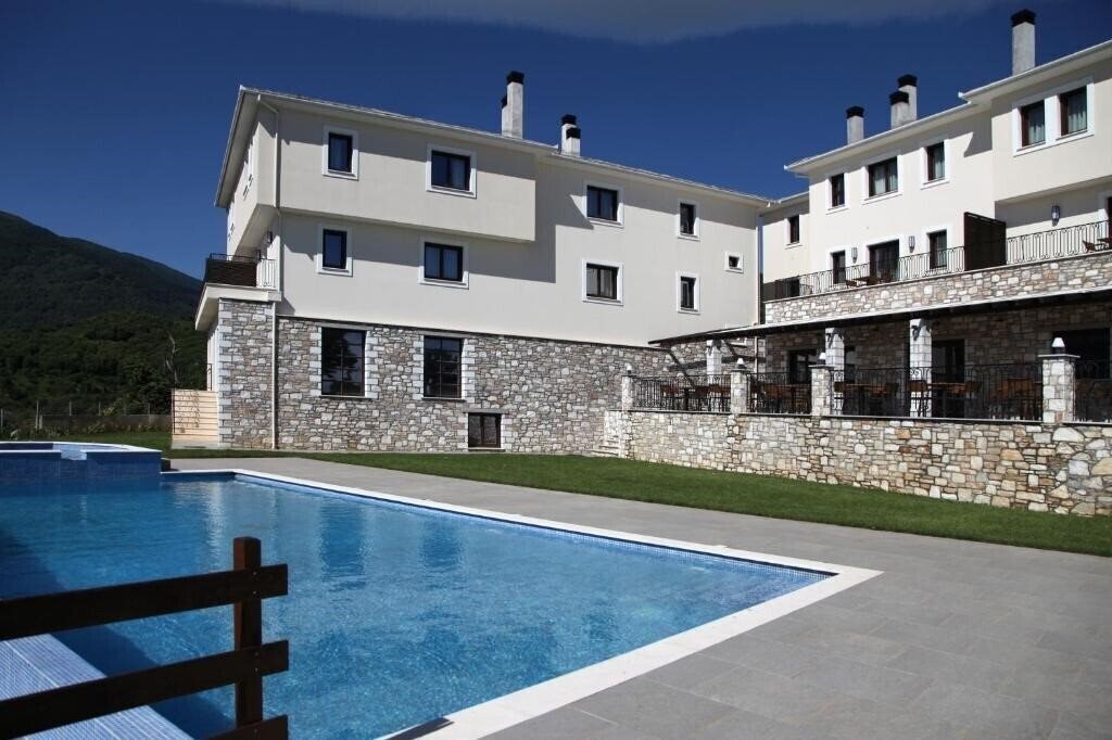 Фотография Theta Hotel 4*