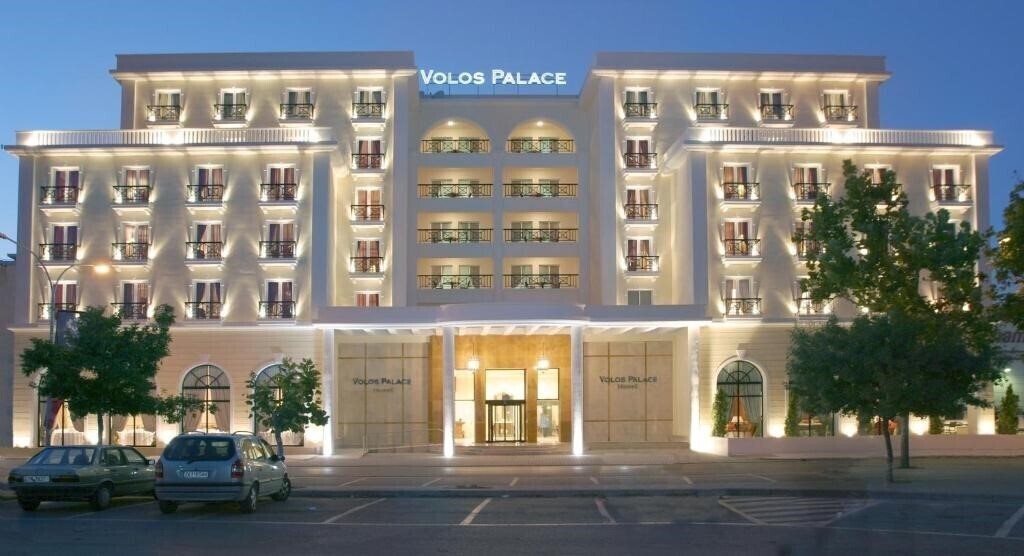 Отель Volos Palace 4*