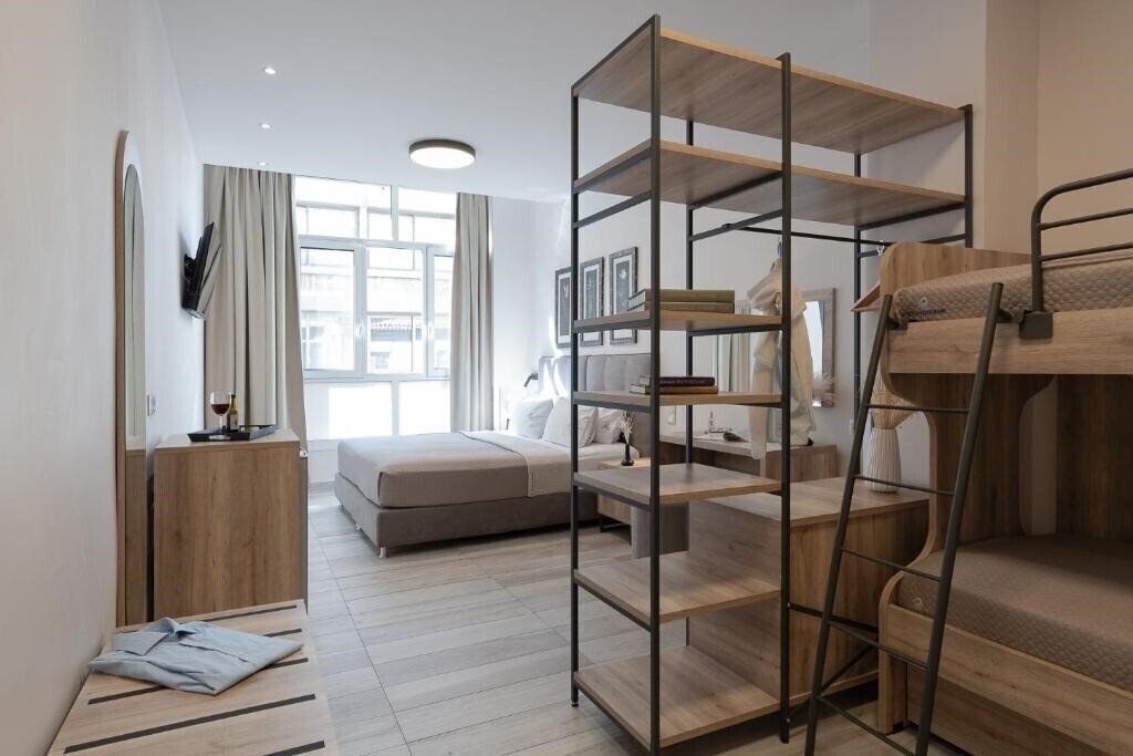 Отель Piraeus City Hotel 3*
