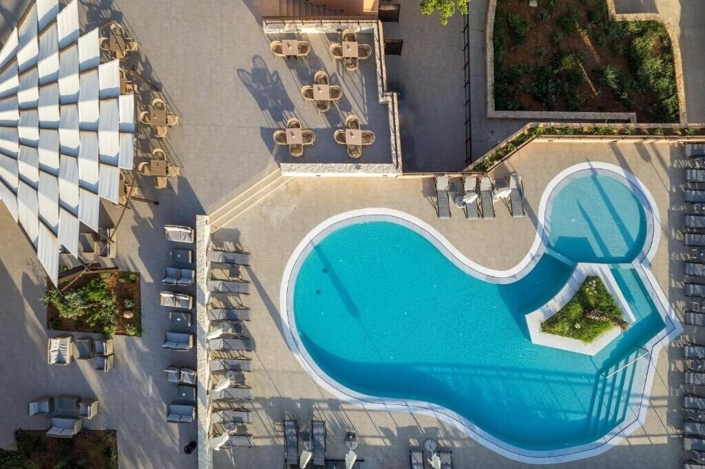 Отель Pyria Hotel 4*