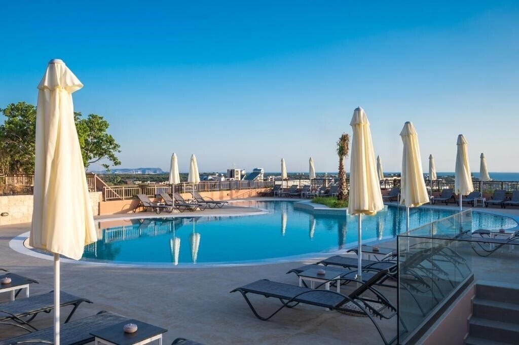 Фото Pyria Hotel 4*