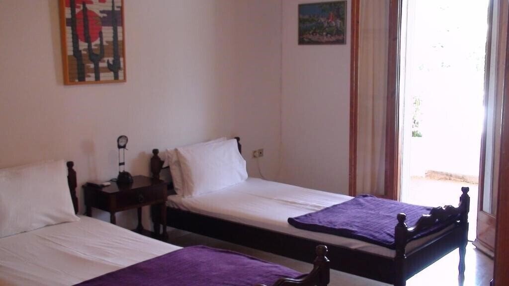 Отель Constantinos Apartments 3*
