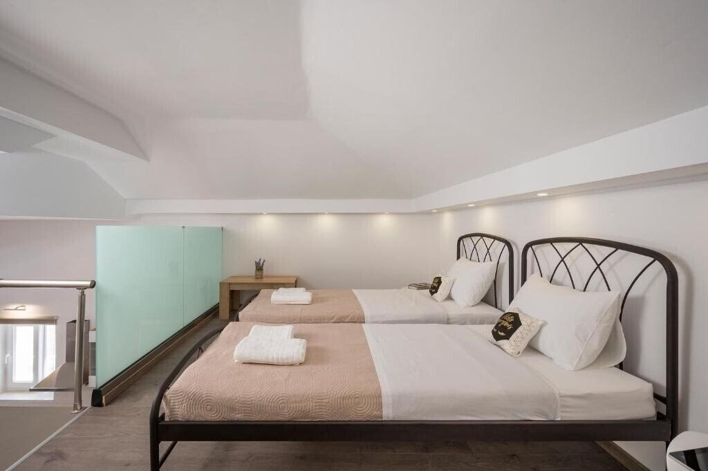 Фото House Sirili 3*