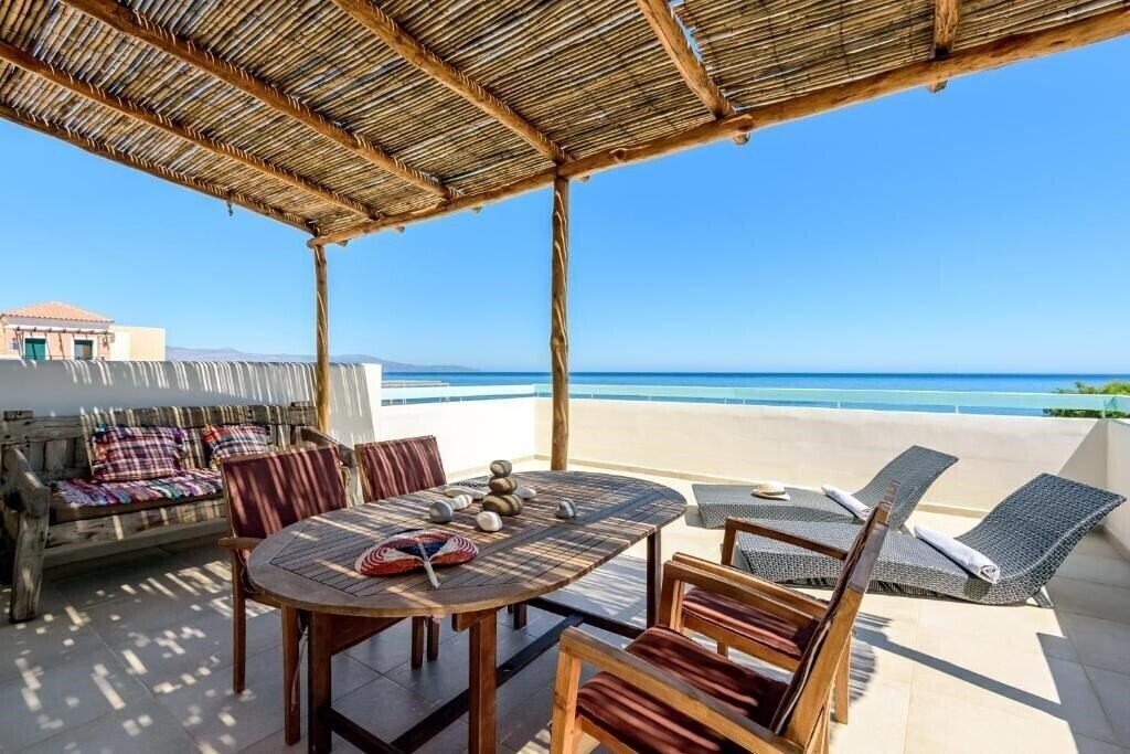 Готель Ilias Apartments 3*