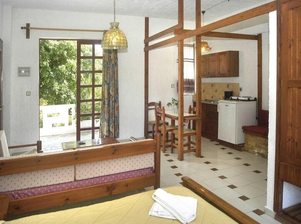 Готель Proimos Apartments 3*