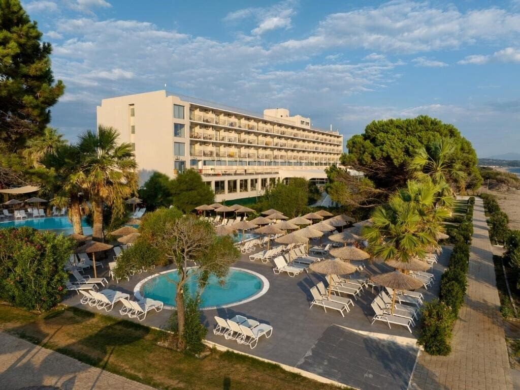 Изображение Ninos Grand Beach Resort 4*