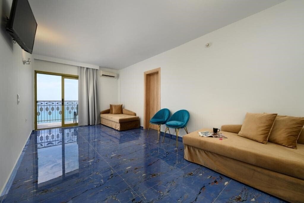 Картинка Ninos Grand Beach Resort 4*