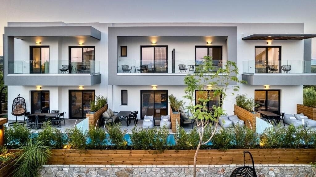 Фотография Sezian Boutique Homes & Villas 4+* 4*