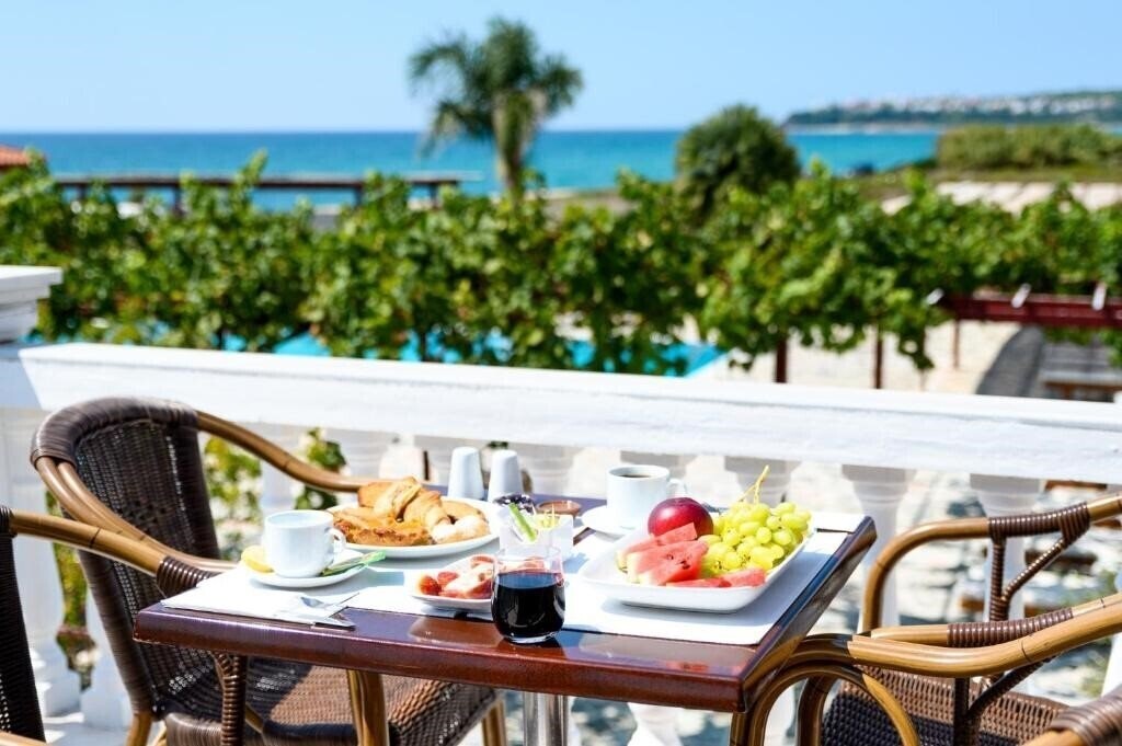 Изображение Poseidon Beach Hotel 4*