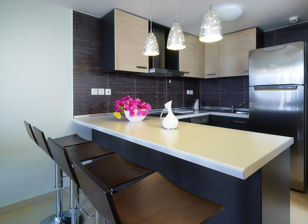 Готель Macaris Suites & SPA 4*