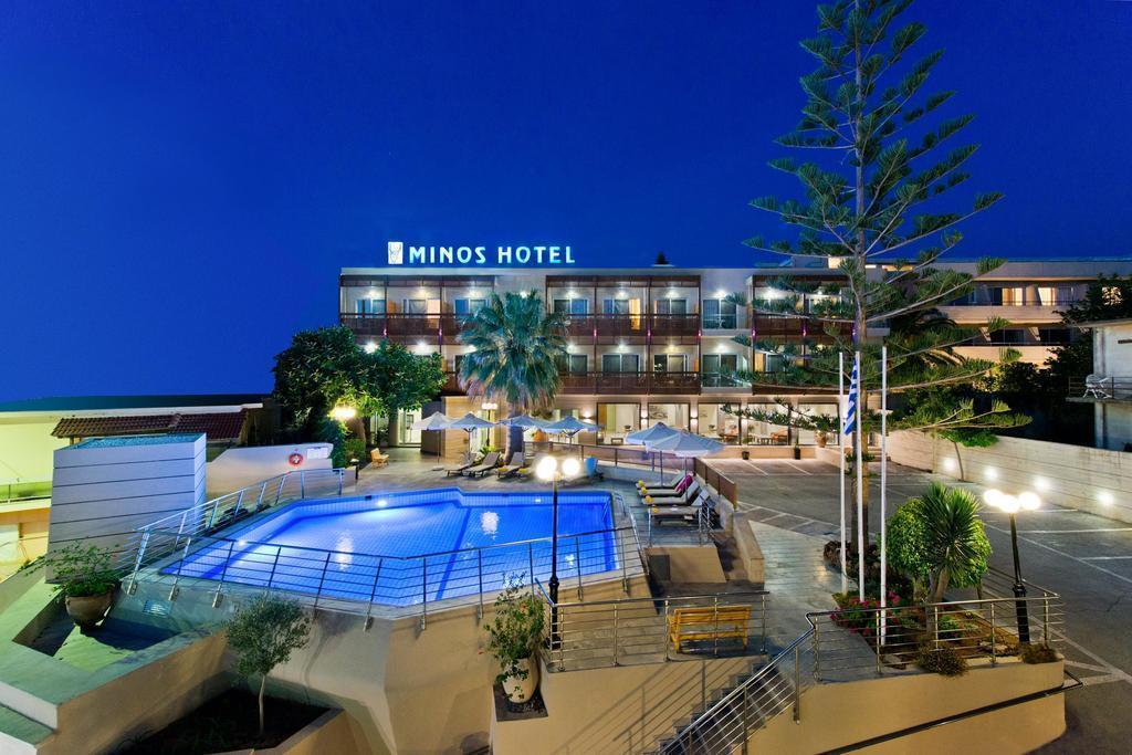 Готель Minos 4*