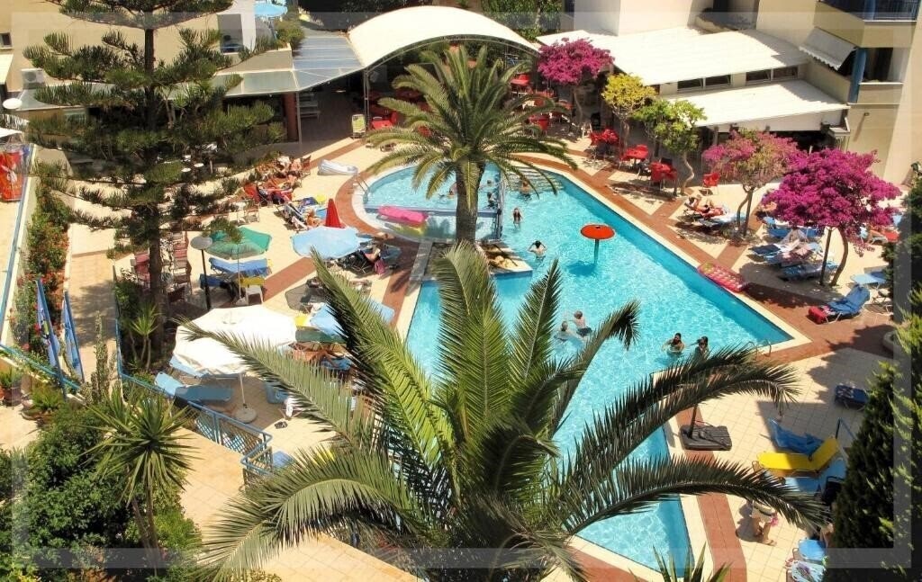 Готель Ibiscos Garden 3*