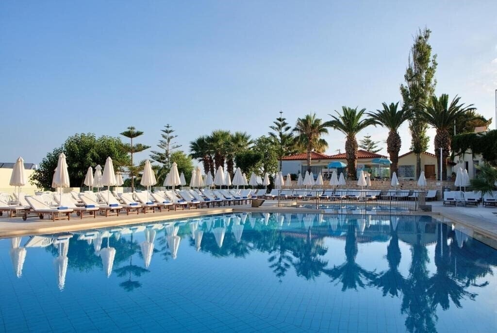 Готель Rethymno Mare & Water Park 5*