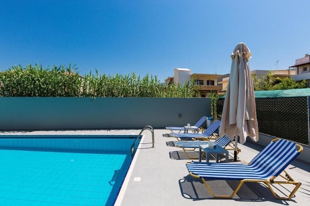 Картинка Yacinthos Hotel Apartments 2*