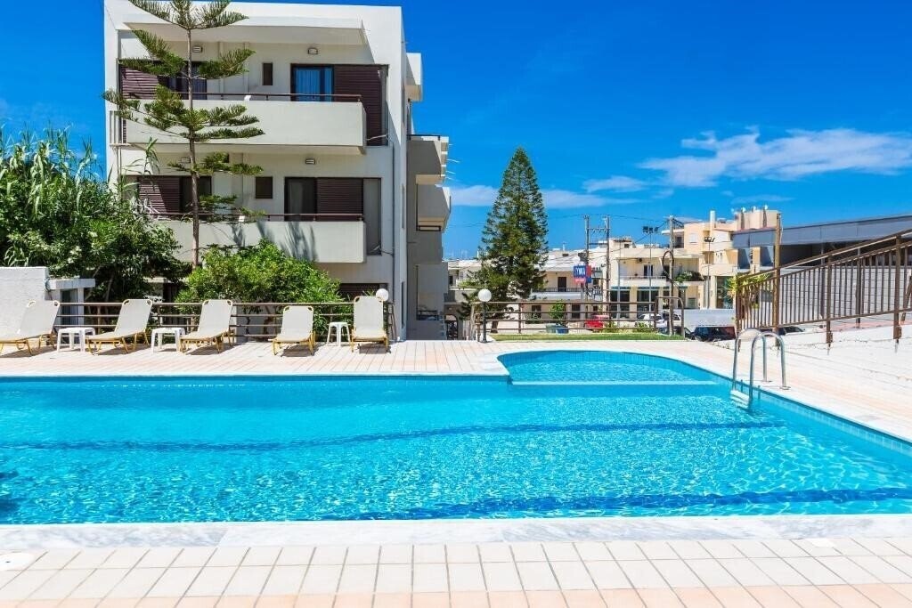 Фотографія Eltina Hotel 2*