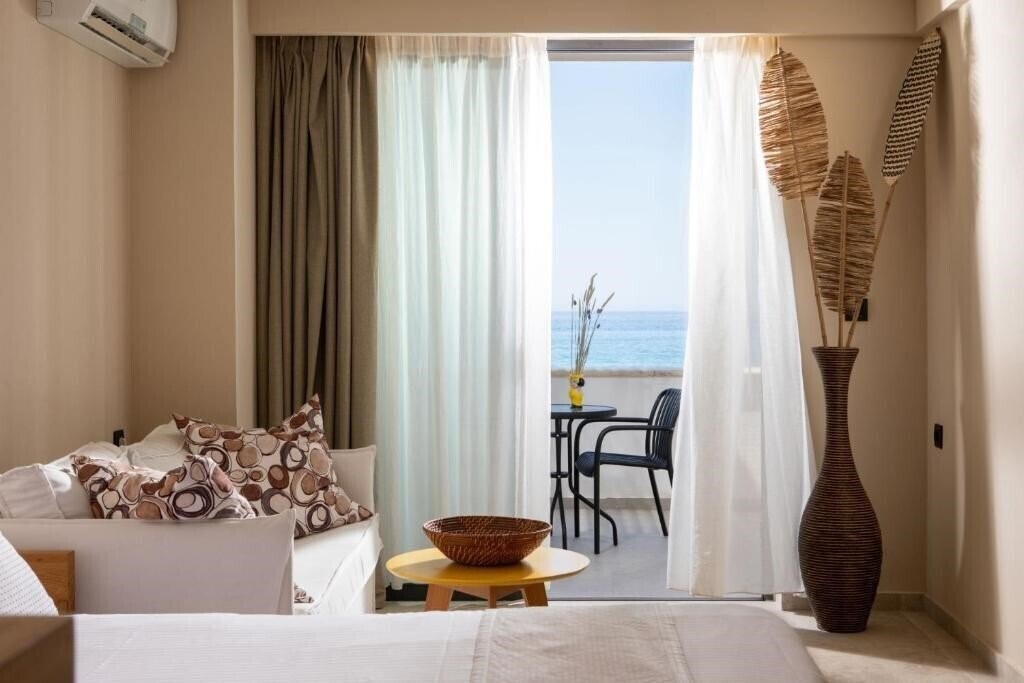 Фото Ammos Studios 4*