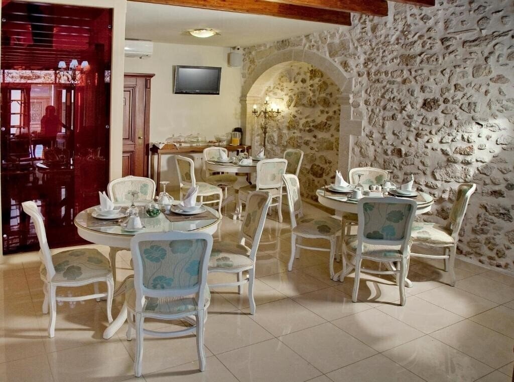 Отель Antica Dimora Suites 5*