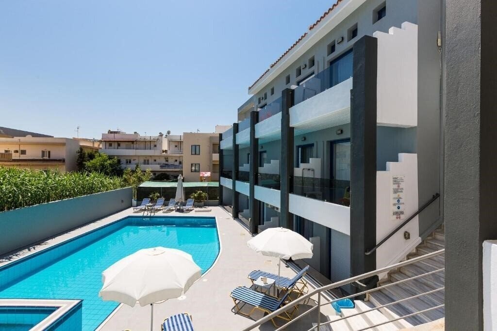 Фото Yacinthos Hotel Apartments 2*