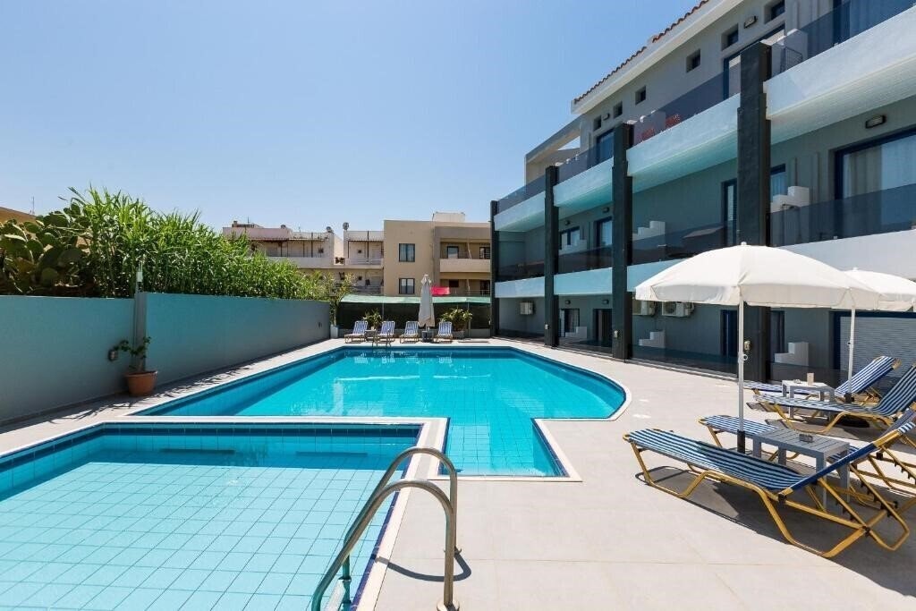 Изображение Yacinthos Hotel Apartments 2*