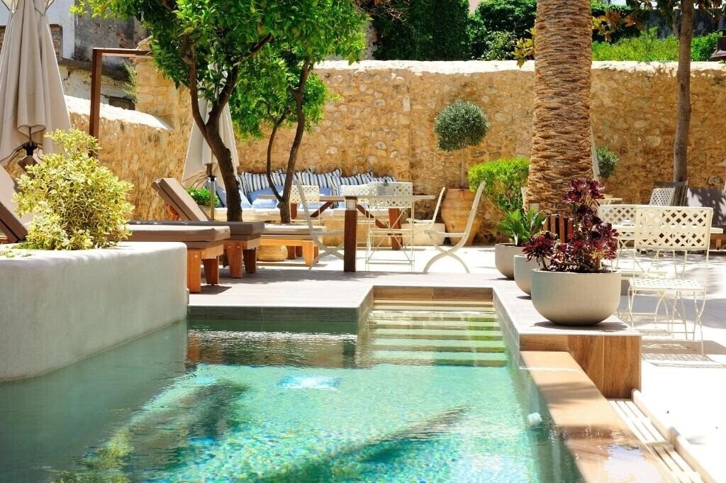 Отель Pepi Boutique Hotel 3*