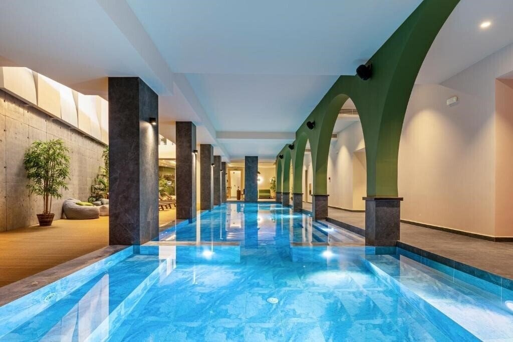 Фото Minos Ambassador All Suites & SPA 5*