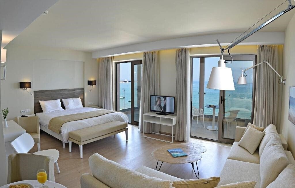 Фото Swell Boutique Hotel 4*