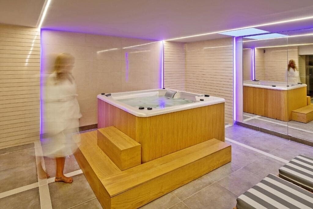 Фотография Swell Boutique Hotel 4*