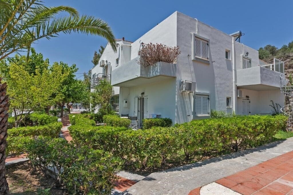 Отель Rastoni Hotel Spili 3*