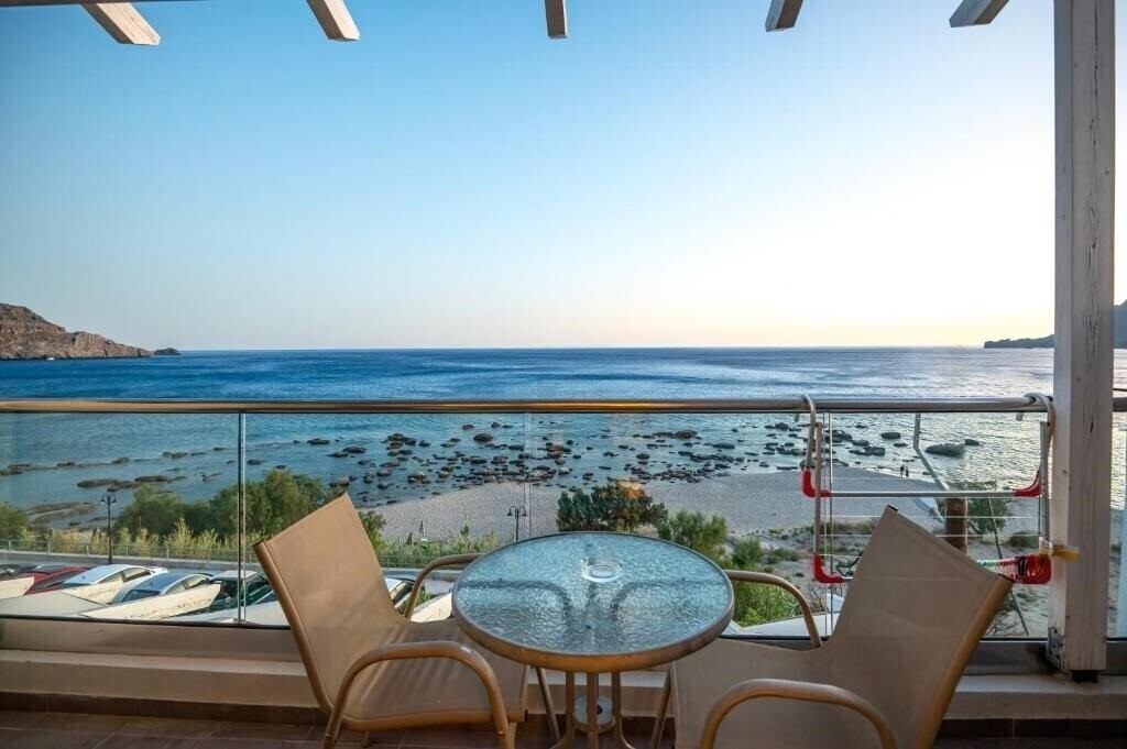 Готель Creta Mare Hotel 2*