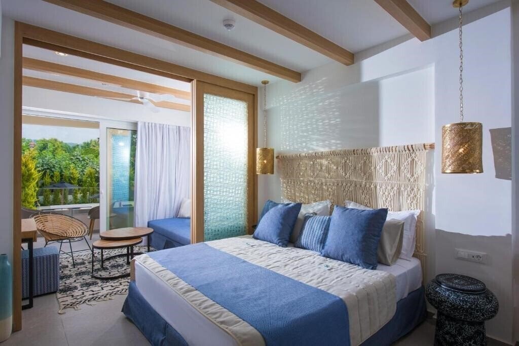 Фото Omiros Boutique (Adults Only) 4*