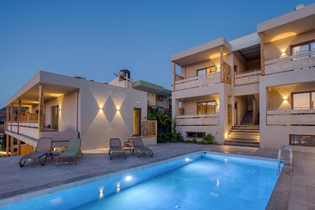 Отель Casa D'Oro Suites (Adults Only 18+) 4*