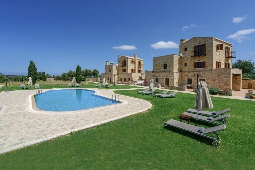 Отель Arodamos Estate 4*