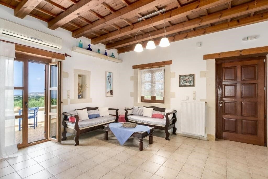 Изображение Arodamos Estate 4*