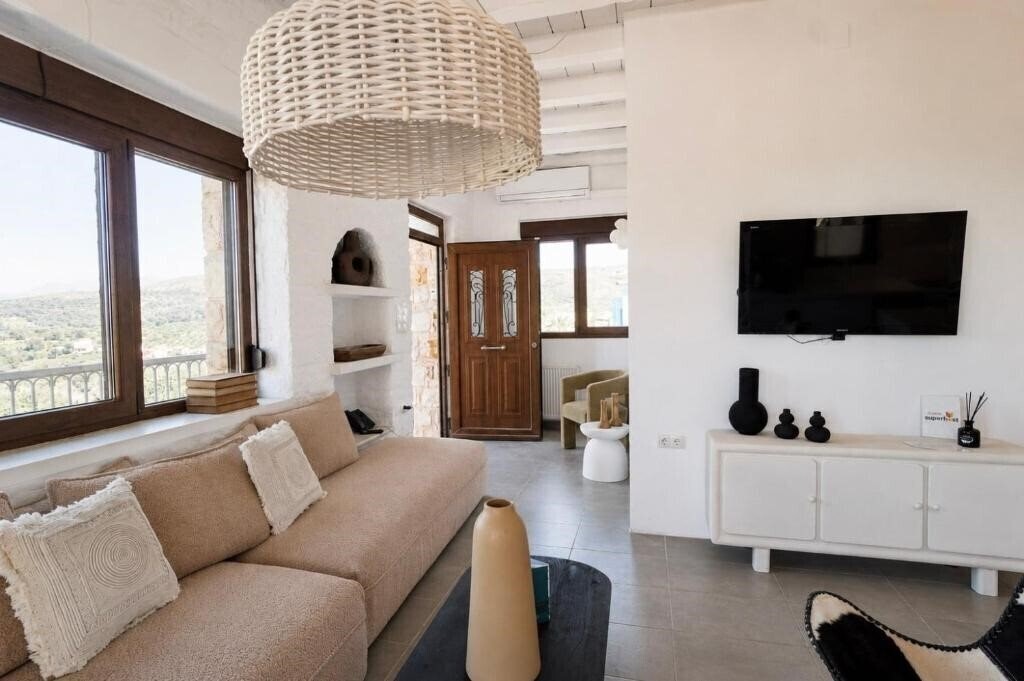 Фотографія Villa Ikaros 4*