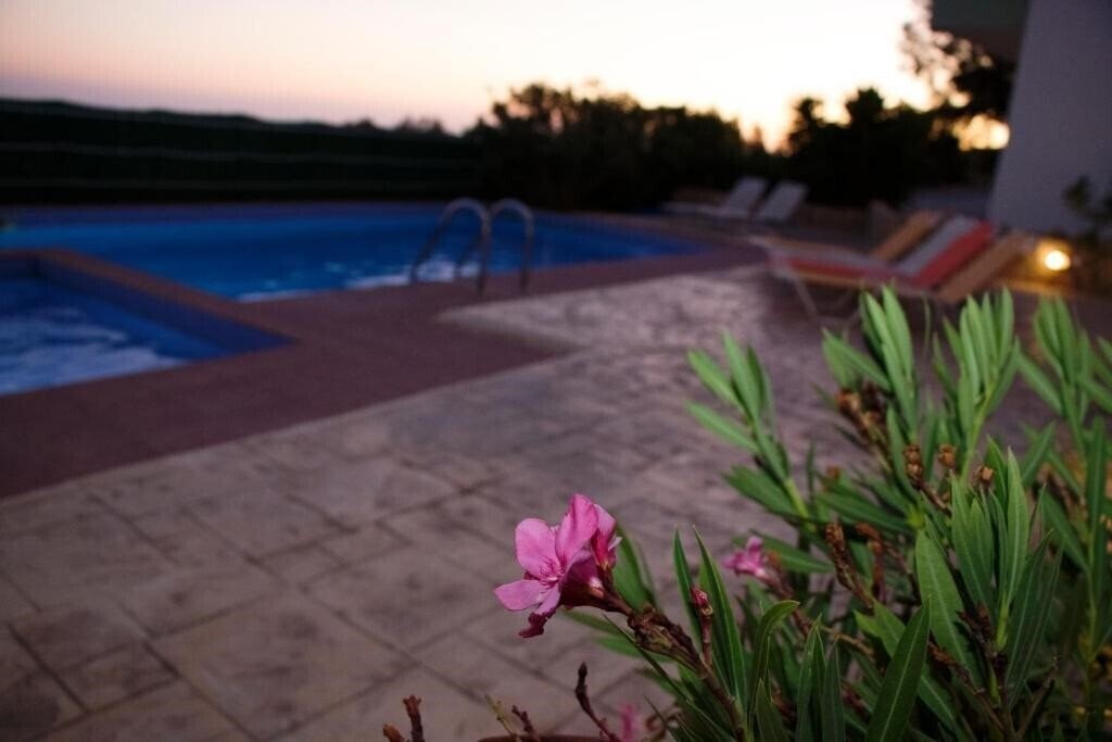 Готель Paterakis Studios Triopetra 3*