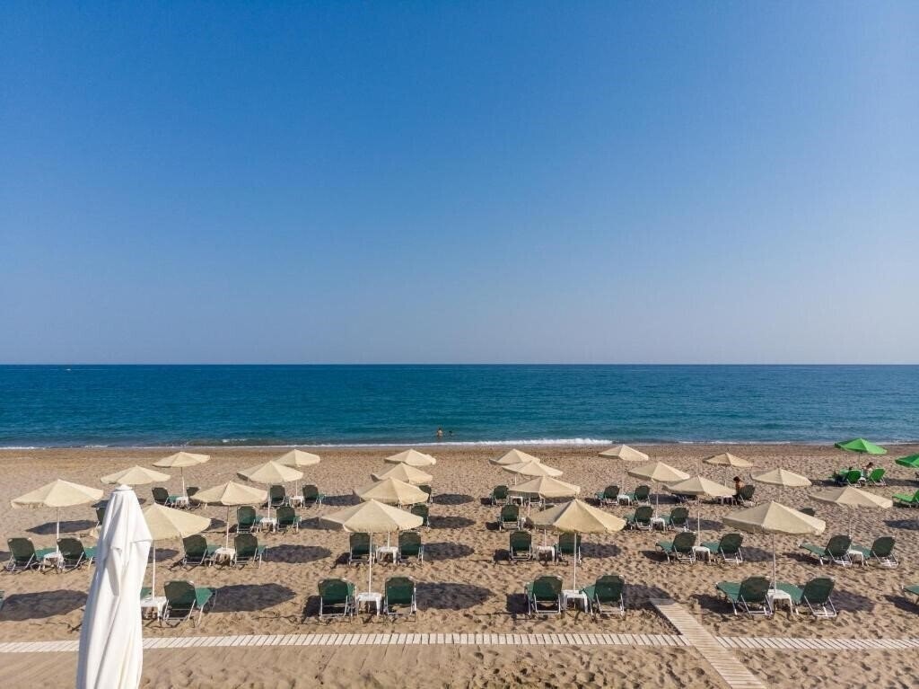 Готель Princess Irini Sea Front Aparthotel 3*