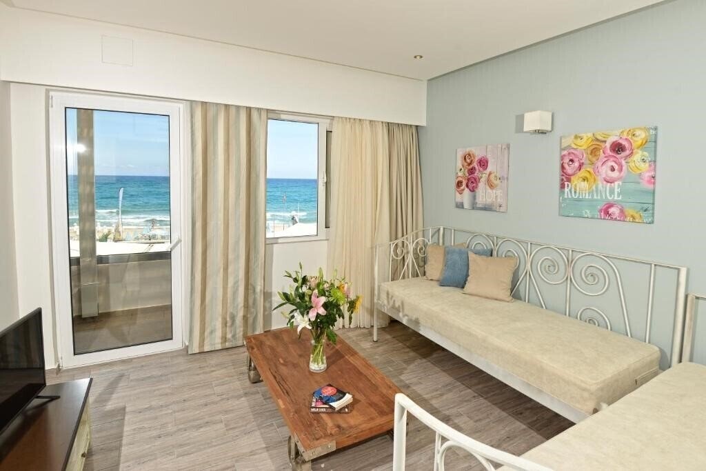 Фотографія Princess Irini Sea Front Aparthotel 3*