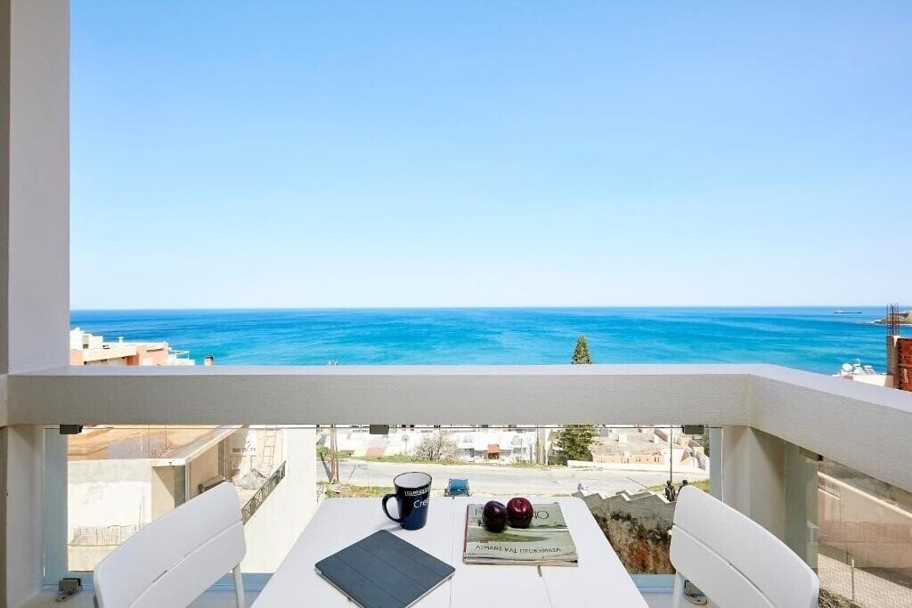 Фото Vivian Art Apartments 3*